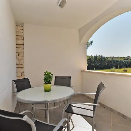 Apartment Fuer 2 Personen Ca 20 Qm In Pula, Istrien Istrische Riviera Pula